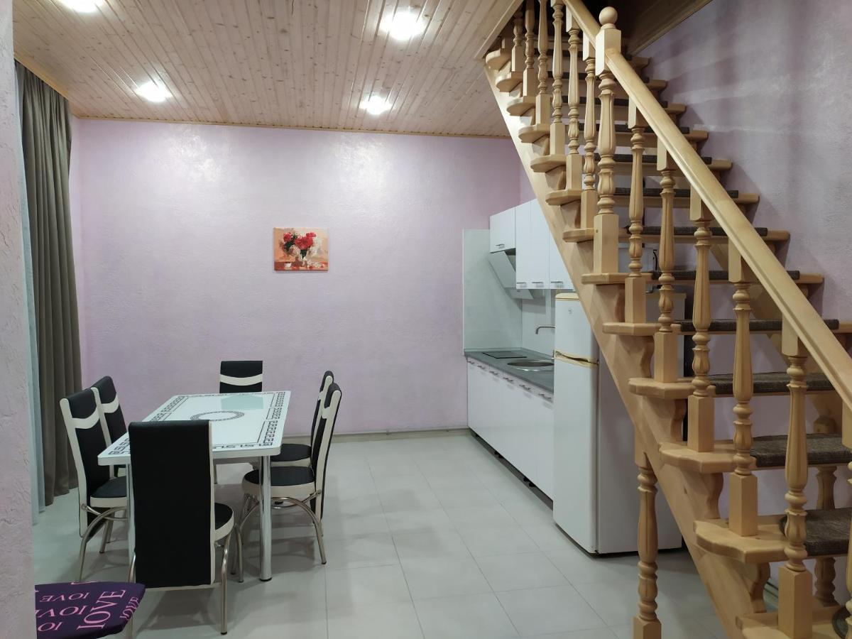 Апартаменти З Двома Спальнями І Кухнею Yaremche Exterior photo